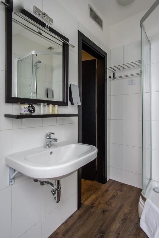 Отель Amberton Cathedral Square Hotel Vilnius Вильнюс-54